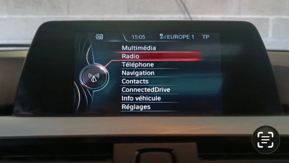 Autoradio classique avant mise en place du Carplay
