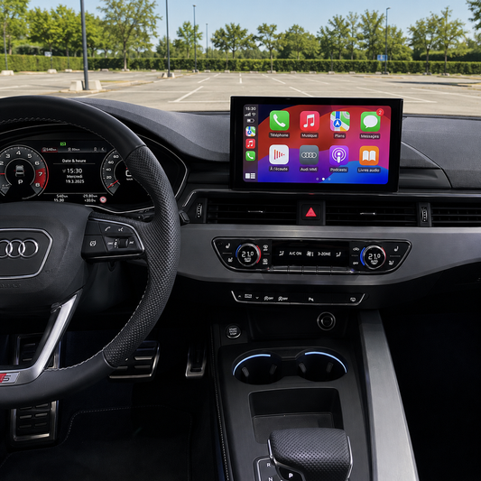 Intérieur d'Audi A4 avec Apple CarPlay sur l'écran central et virtual cockpit