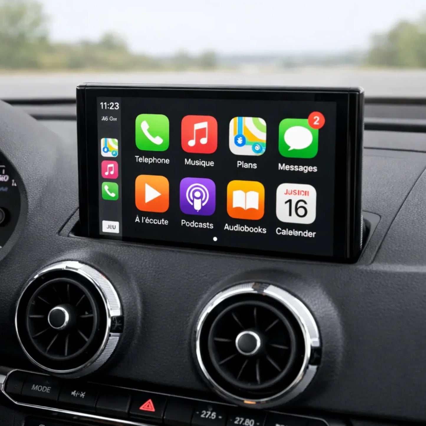 Écran de voiture affichant l’interface CarPlay activée via boîtier CarPlay sans fil