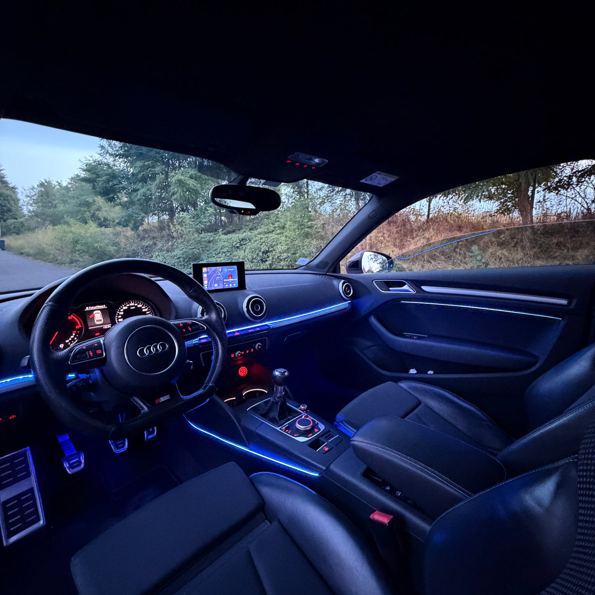 intérieur audi a3 avec kit led complet sur allume cigare