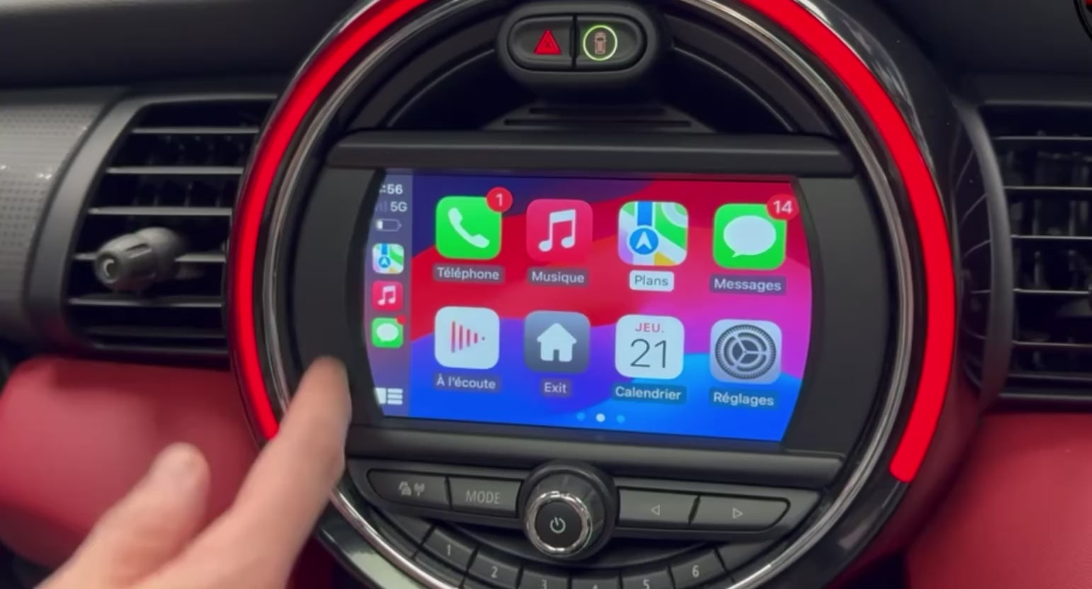 Charger la vidéo : Vidéo tutoriel installation Carplay sur Mini avec explications simples